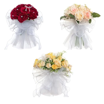 Сватбена аранжировка от изкуствени рози, имитирующая цветен режим