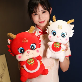 Талисман на Годината на Китайския Дракон Аниме Кукла Динозавър Годишна Среща Украса на работния плот Плюшено Сладък Динозавър за деца Коледни Подаръци